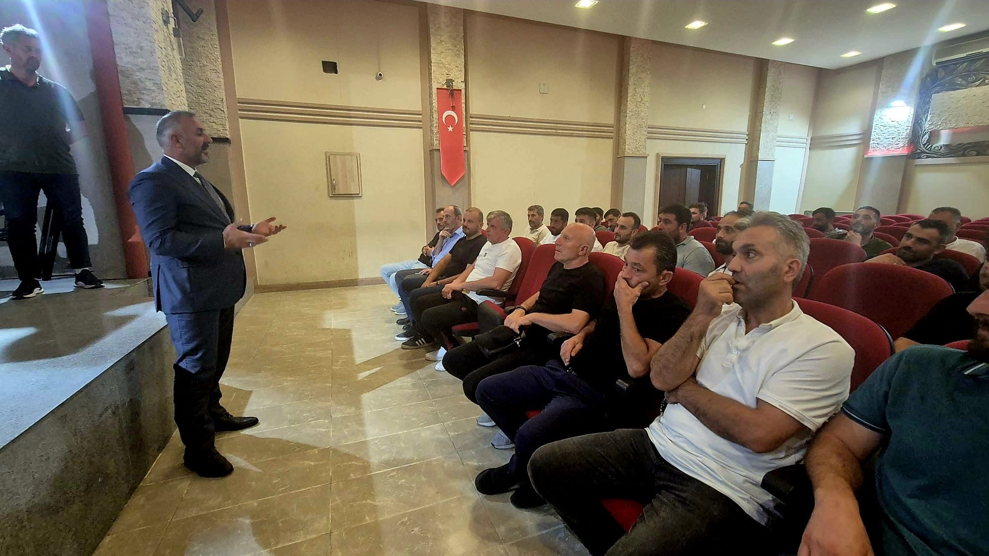 661B095B 329F 4598 Bf62 64E738A3312F