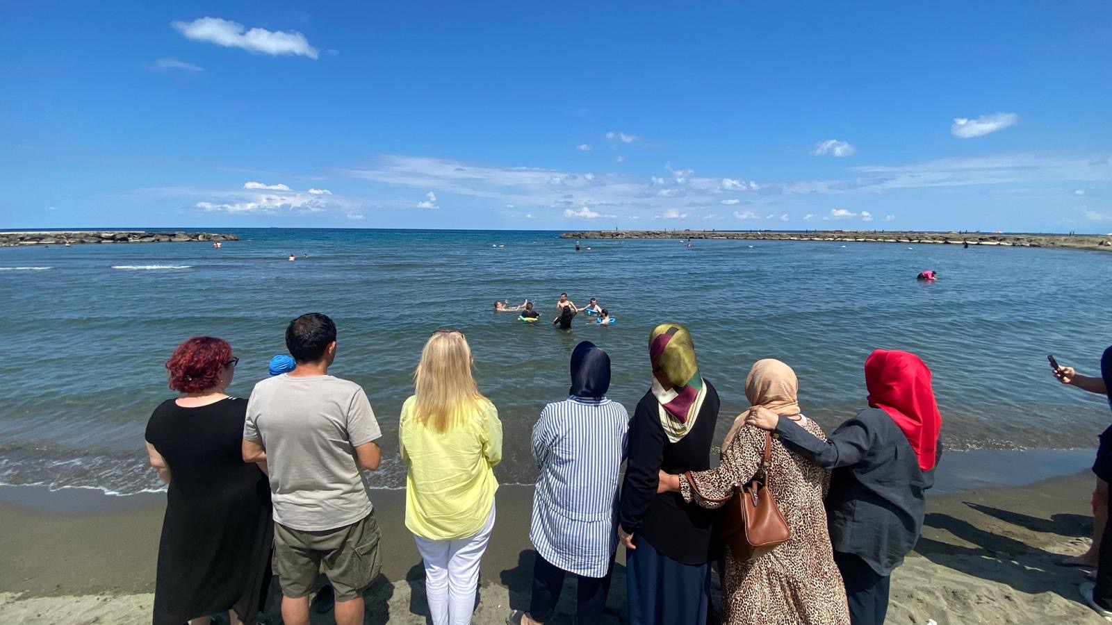 7Ca05004 6501 4830 B852 57F878C98312