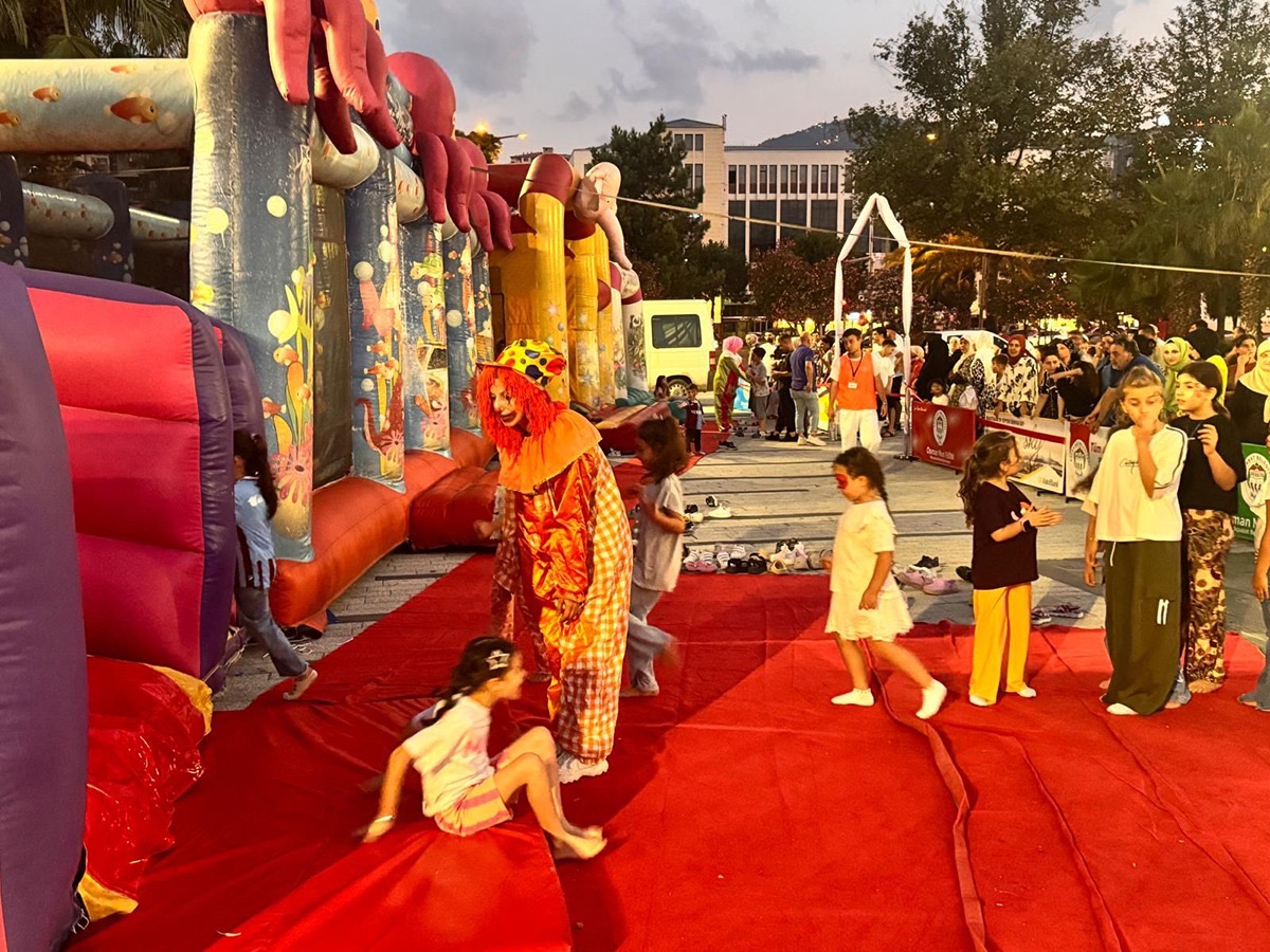 908Db84E Da1C 4905 8B57 77973A09014C