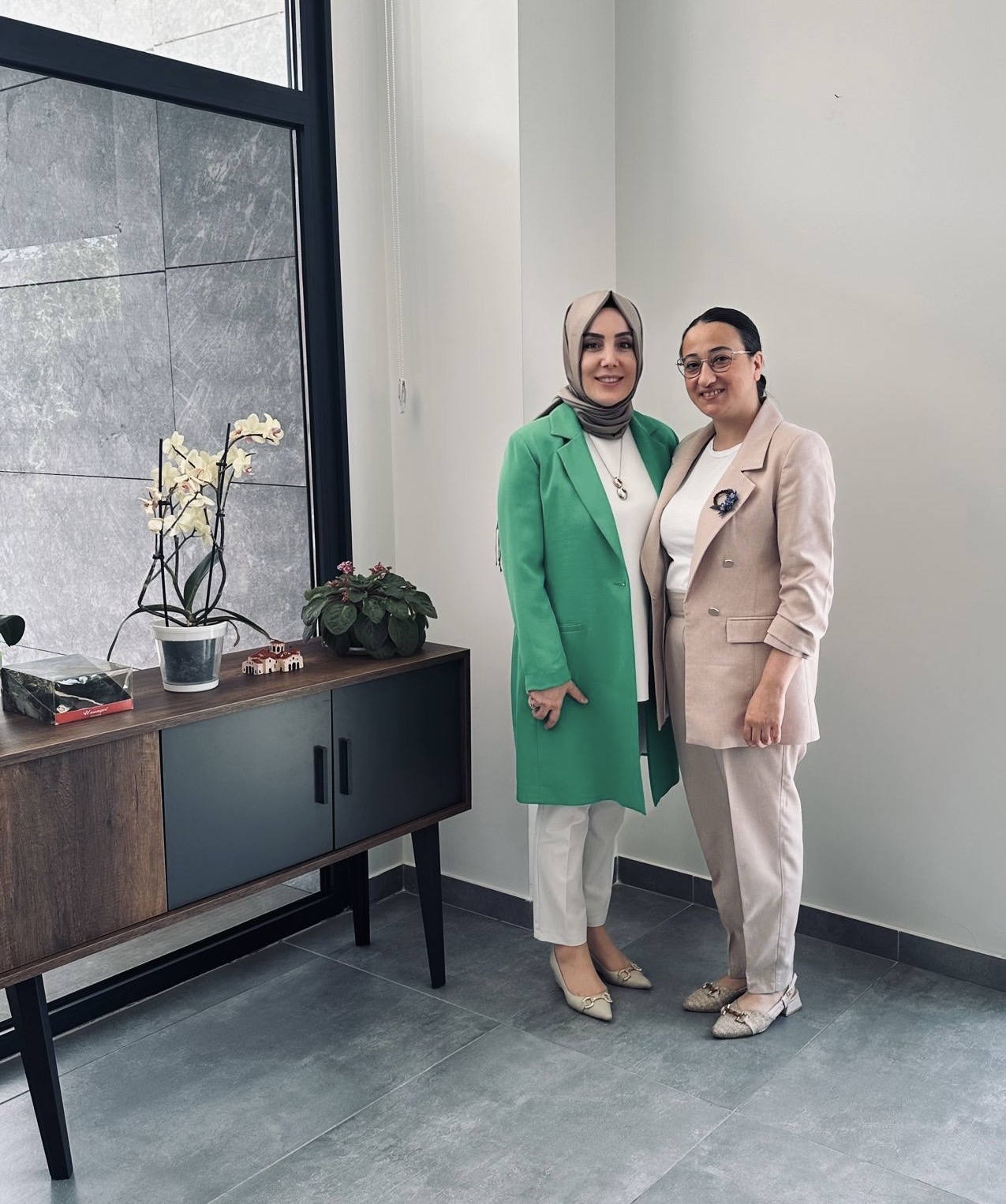 9B44028C 6F09 4664 8F48 06C4E6864Cf5