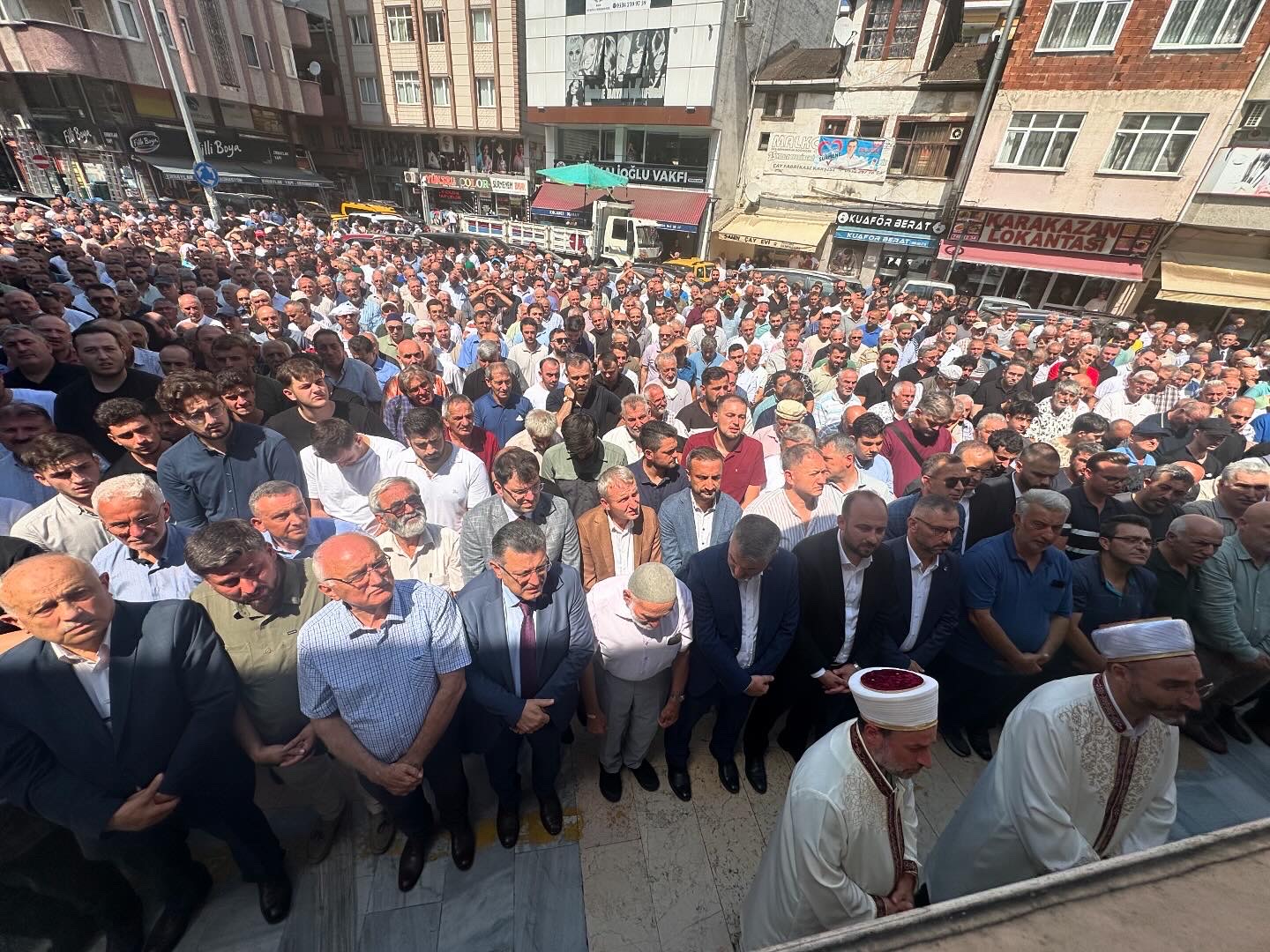 A E4 B9302 C0 A A 4716 890 F C2200 B8 D389 C-1