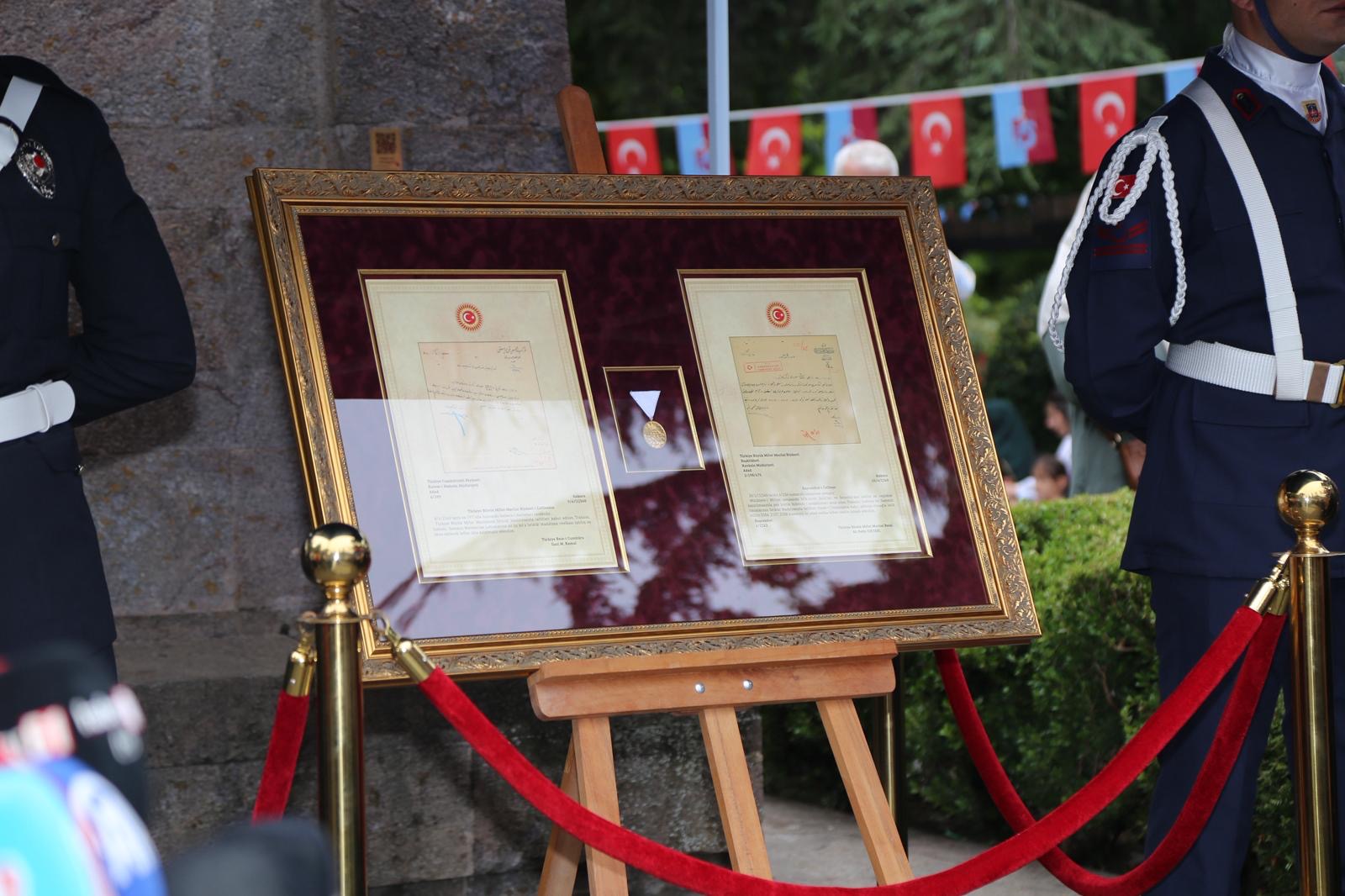 A380Dee2 031E 44B3 9Ddf A97210830E14