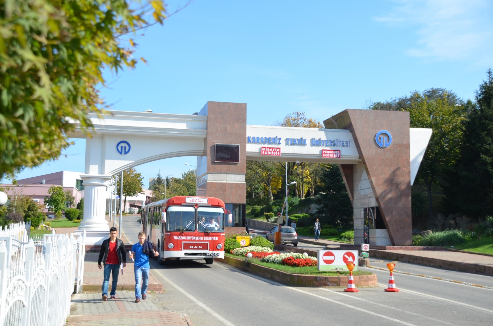 B688B416 F96B 408D A348 4Bd7746B92C3