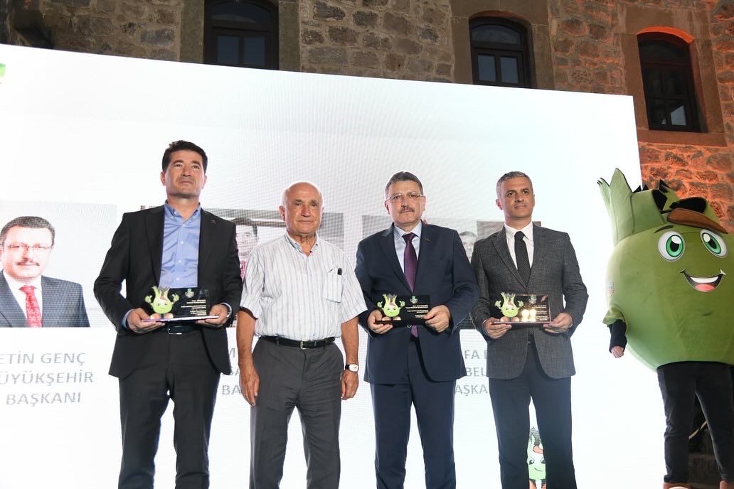 E19 F C2 E7 D A07 4591 B D B5 F632 B E1 C F18 F