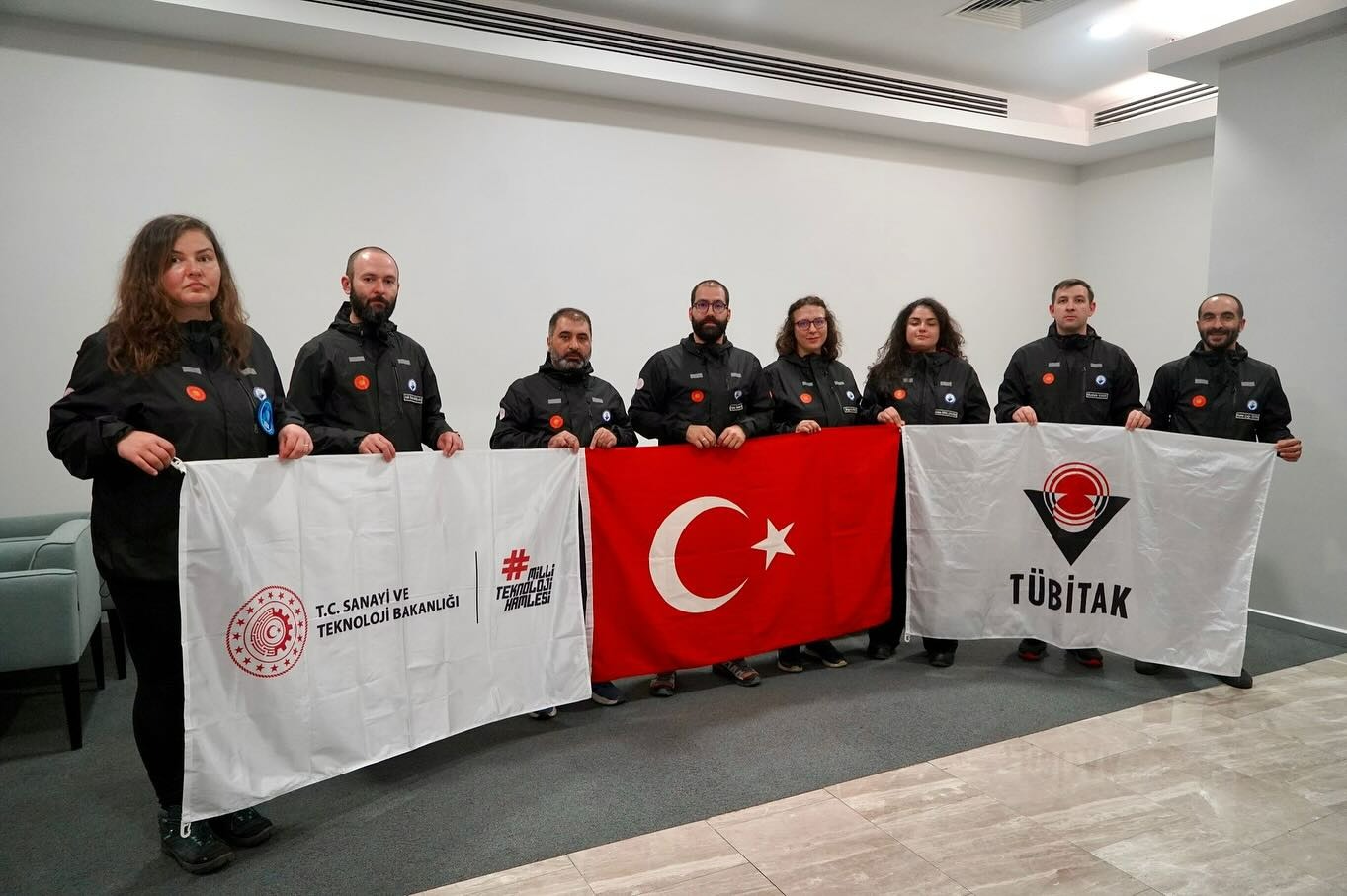 E7Cb6774 90D5 490E 9001 D9Cb99192503