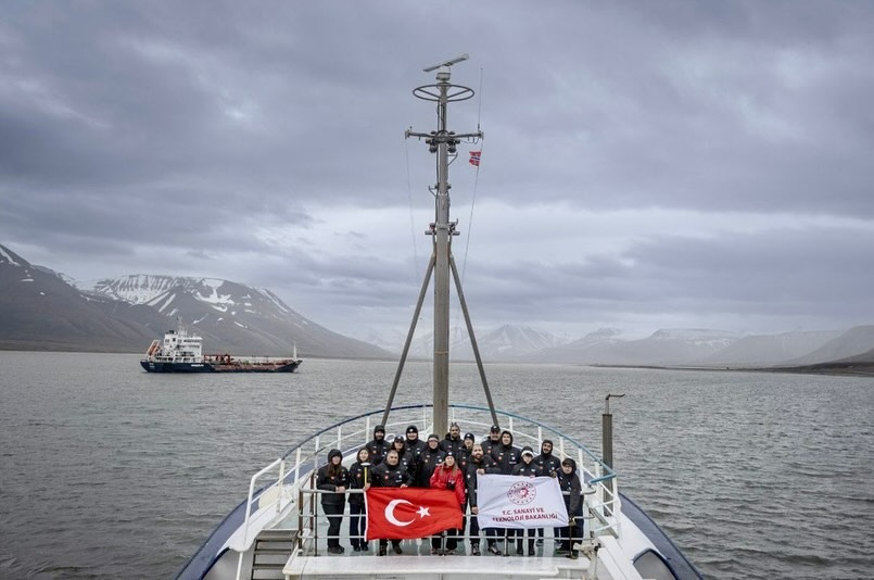 F09F60C8 66D2 48A0 A9E8 Fb59A9253779