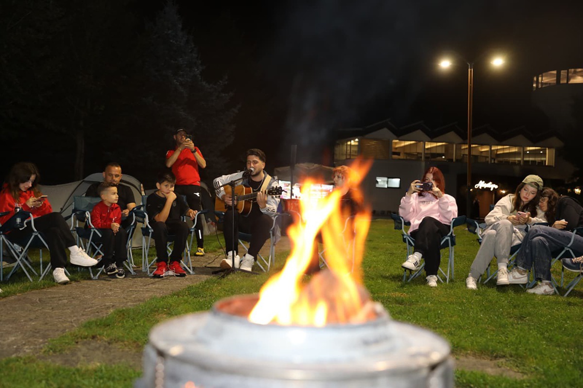 F2040Ddd 34F0 47Ec Bdb9 3D15D32Abf4B