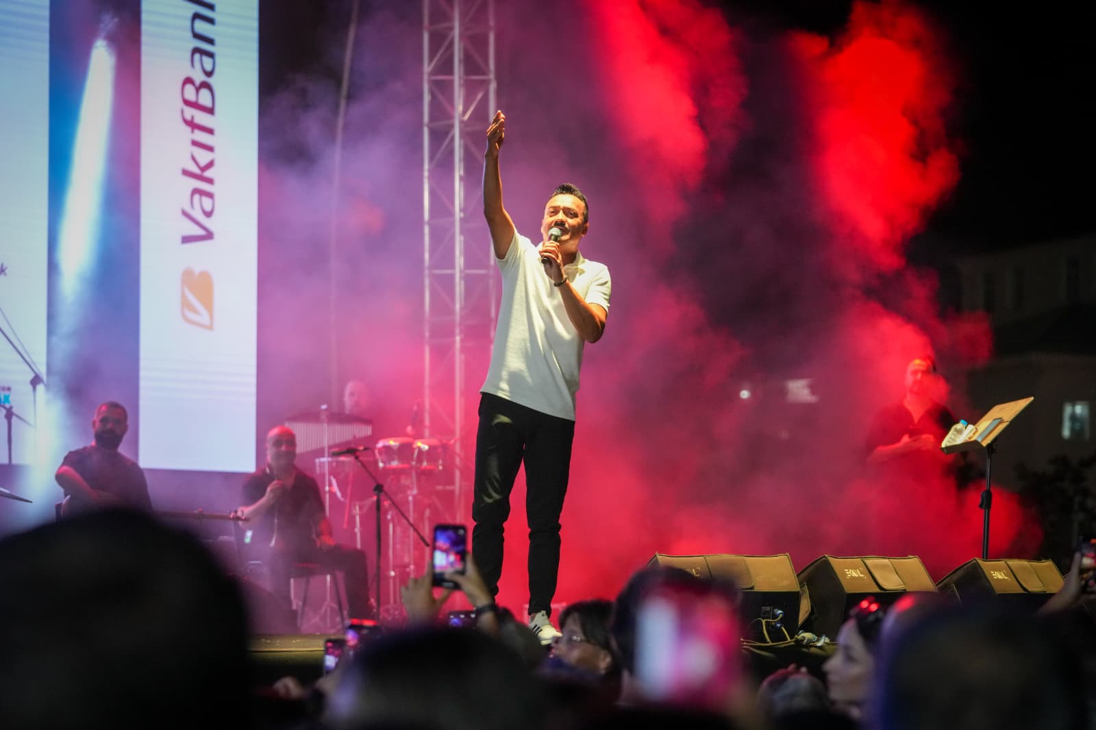 Fef60B0C 9C36 486F Af2D Ec2F04986554