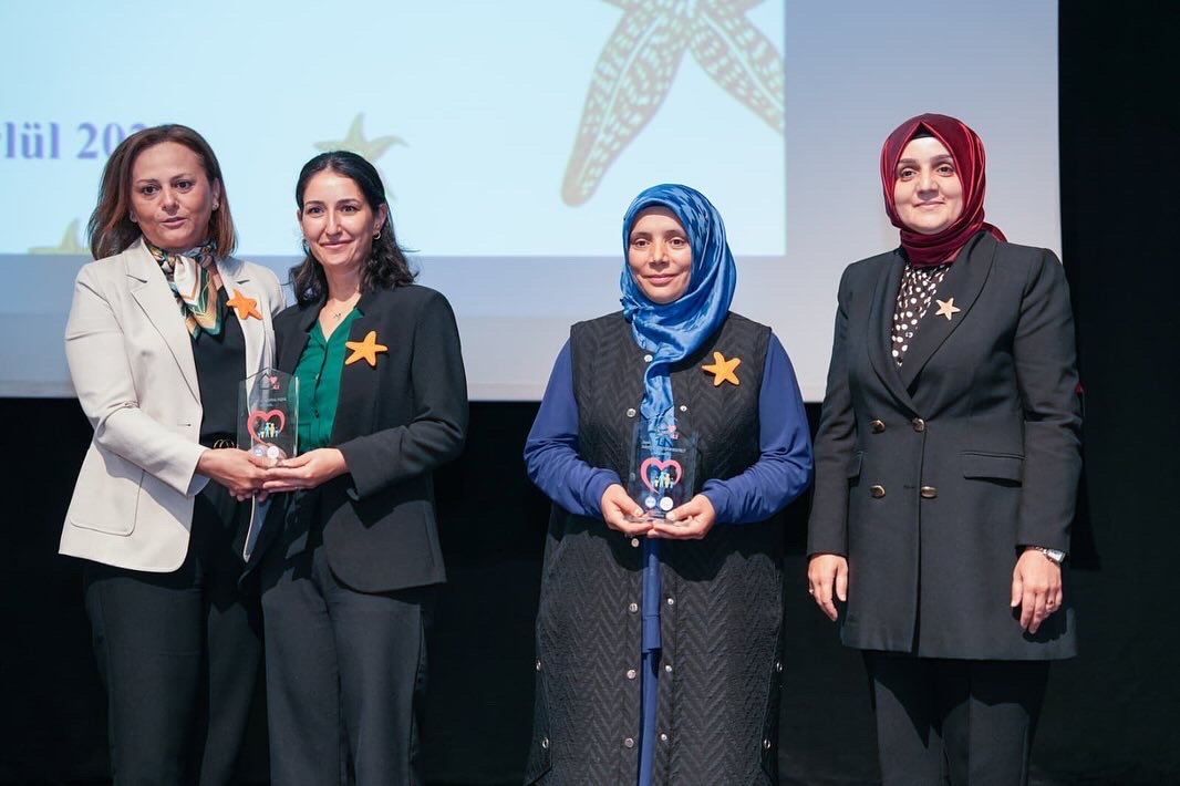 29292 E E F 7175 44 A F 8 E8 B A6 F8 B98 B919 C