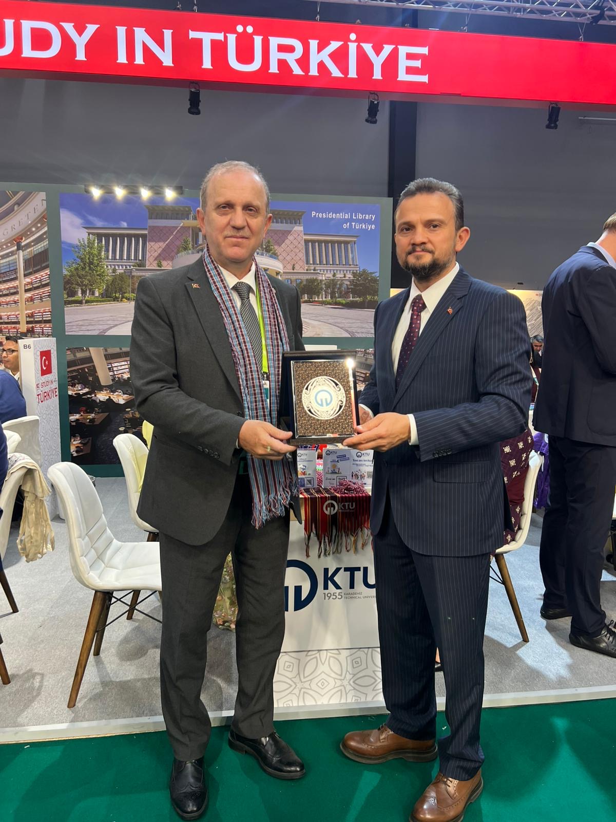 3618A10B 4Cf5 4Fd1 A3F4 61Cc4C7D512C