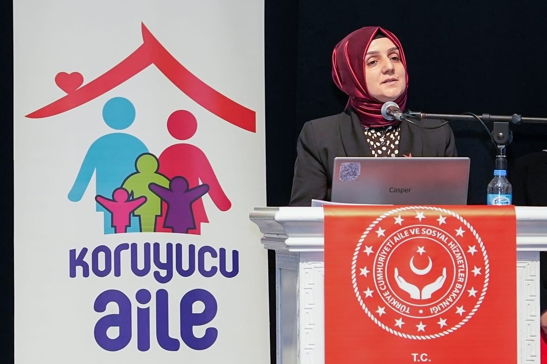 45 A83 E F7 C393 4620 A955 8 B6 B2 F A41 B90