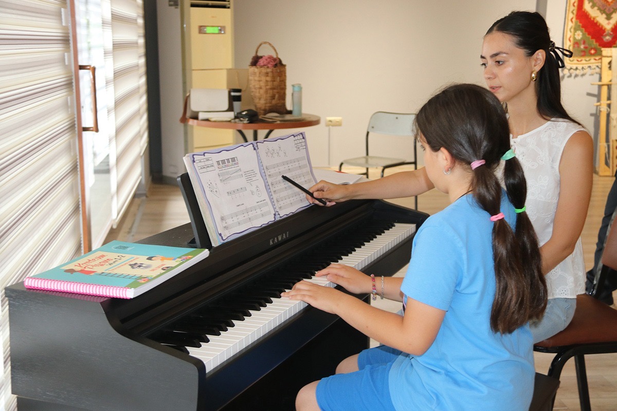 4A8D5347 815B 40Dc A7Ad 35C61B8Dfe3B