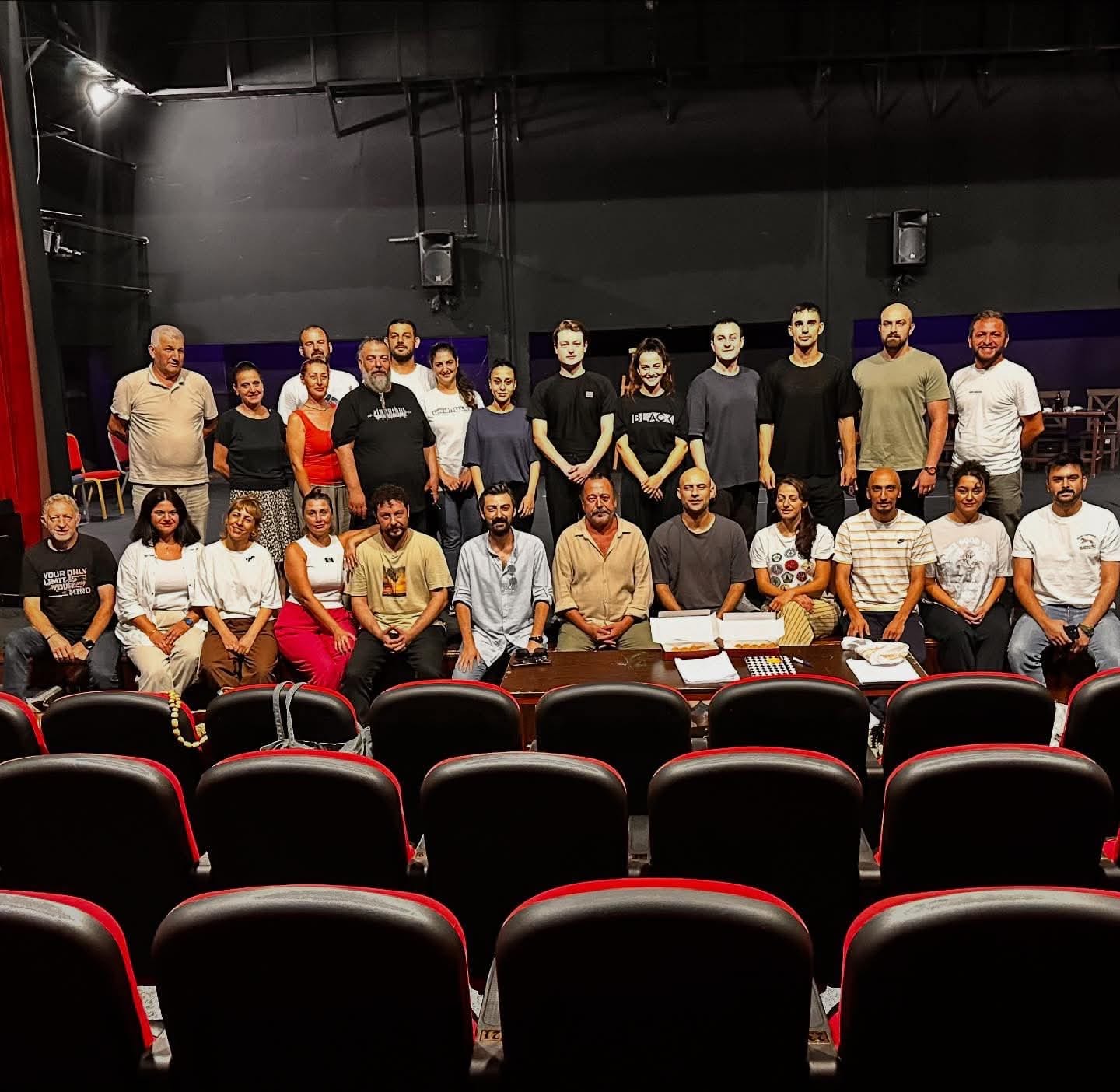 53A9F12C 09D7 4409 B324 B827Bf997D81