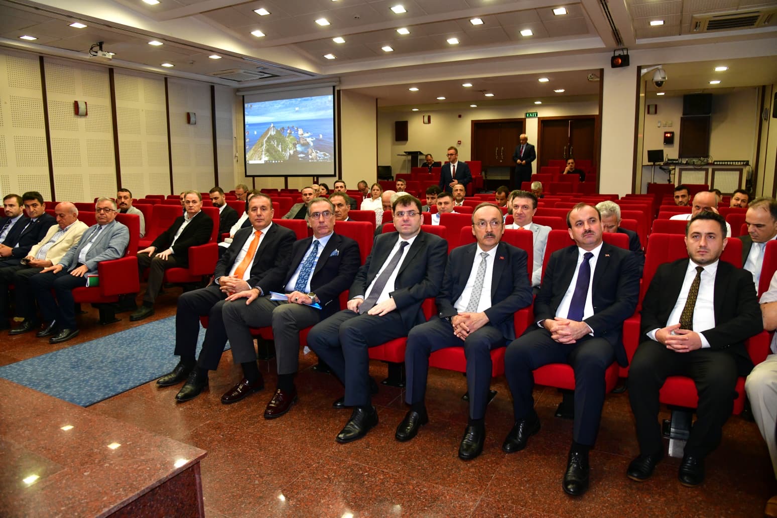 53D7C5B7 9C23 47Ec 88Eb F6707F8Aa3Dc