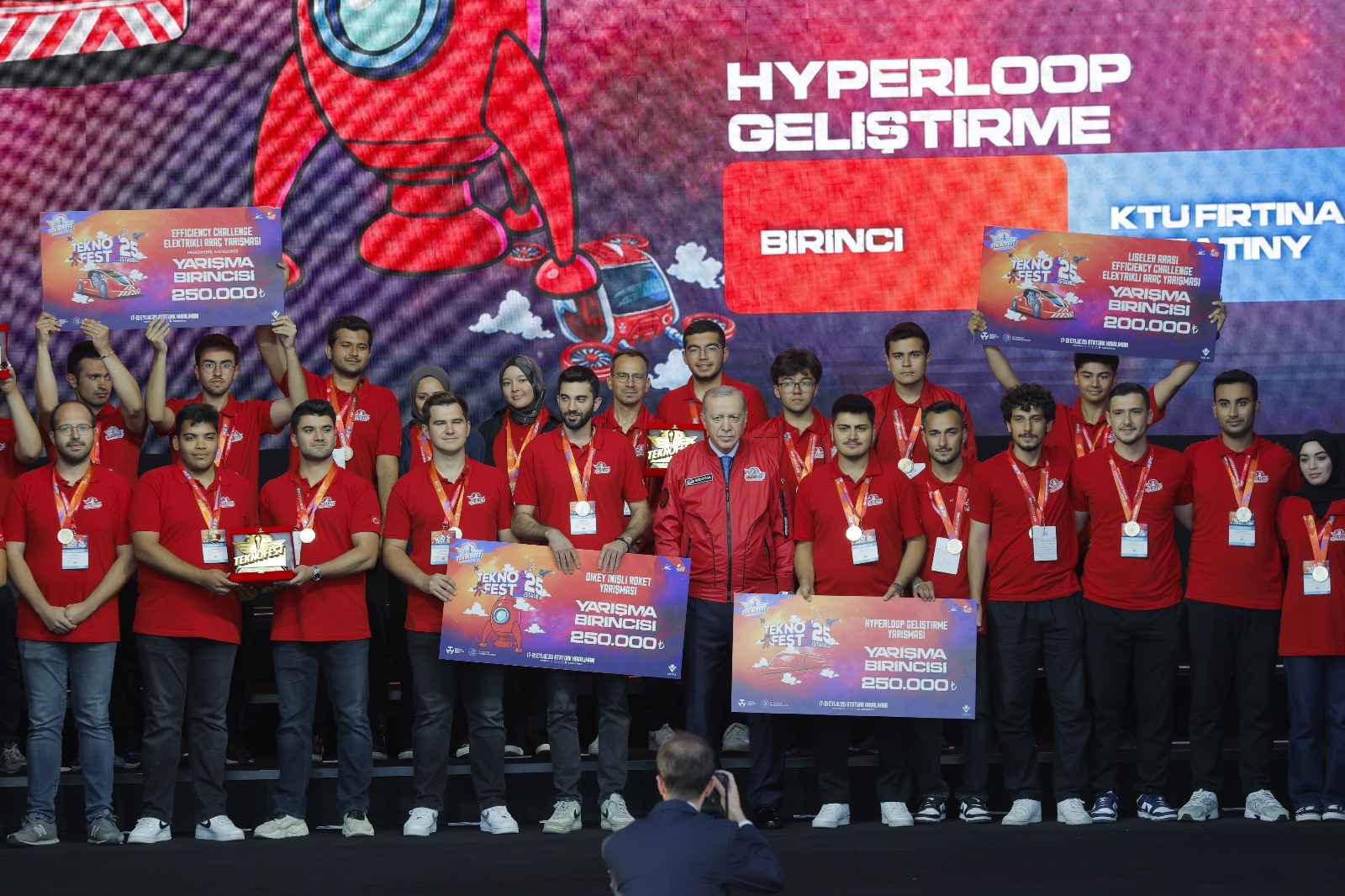 5887996E D11A 4230 8200 06B3A7E9C54F