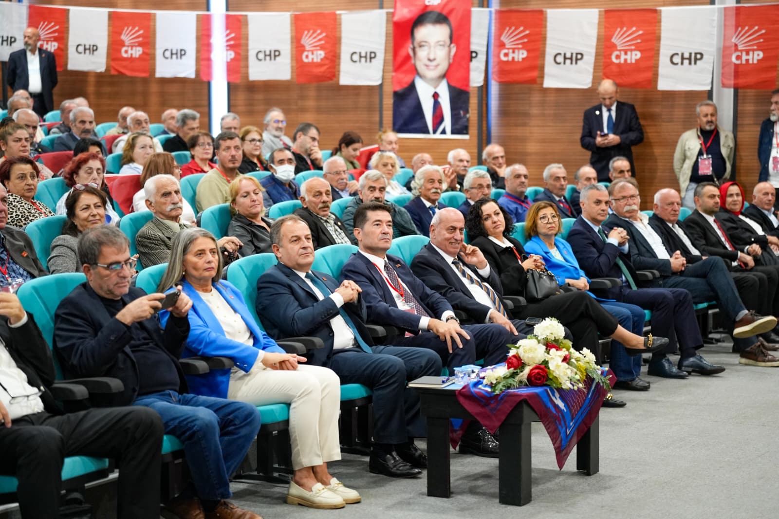 69F6Ee94 14F9 41E2 94B8 3C6B8E8Fb616