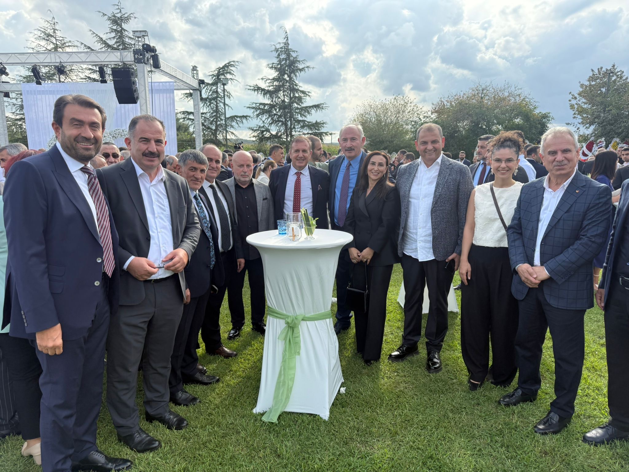 798B0Ab7 Cfad 4E83 B268 6E070151F863