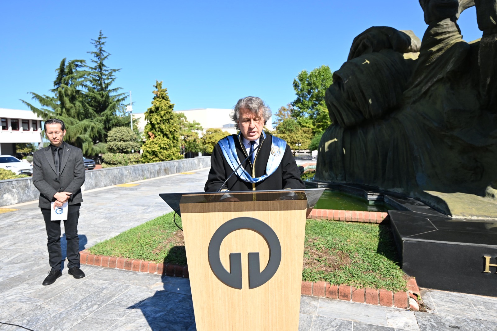 7Efd0Afe C383 4F47 9D8A 4A3A2B390Dd4