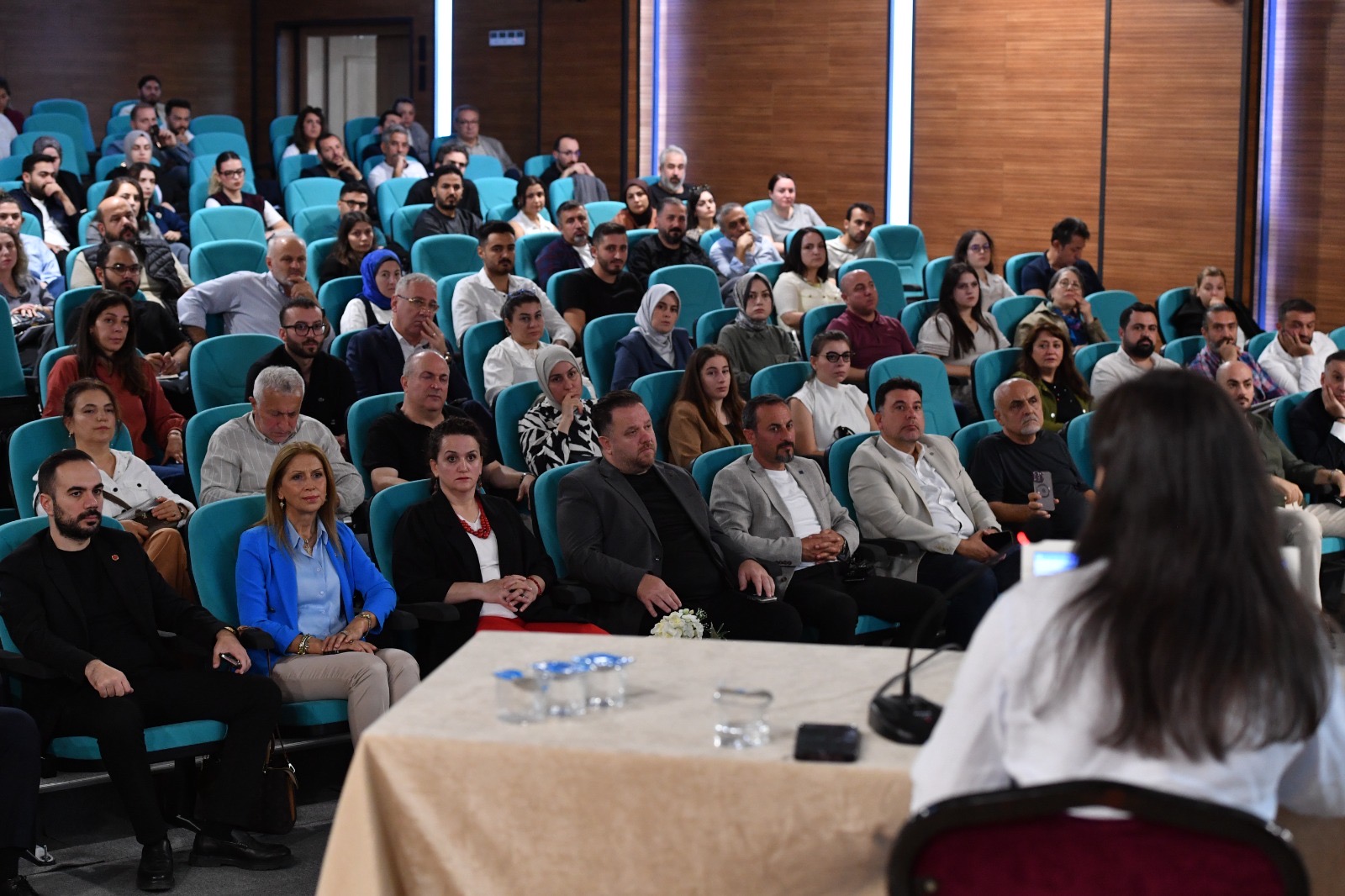 82A0C37B 07Bf 4944 95Ed Aecd502De3F4