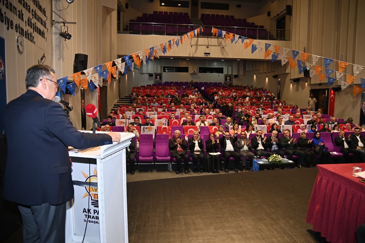 84Cb7A2D 62F7 4D27 821C 1Ced36117680