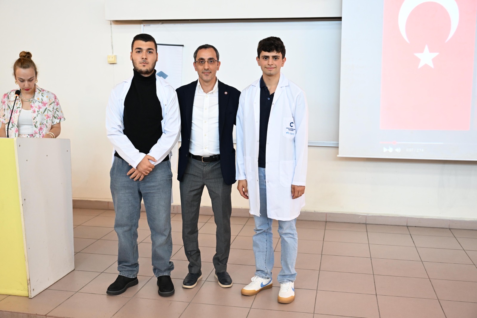 85Dd6801 0B47 4F98 A998 3B9492847661