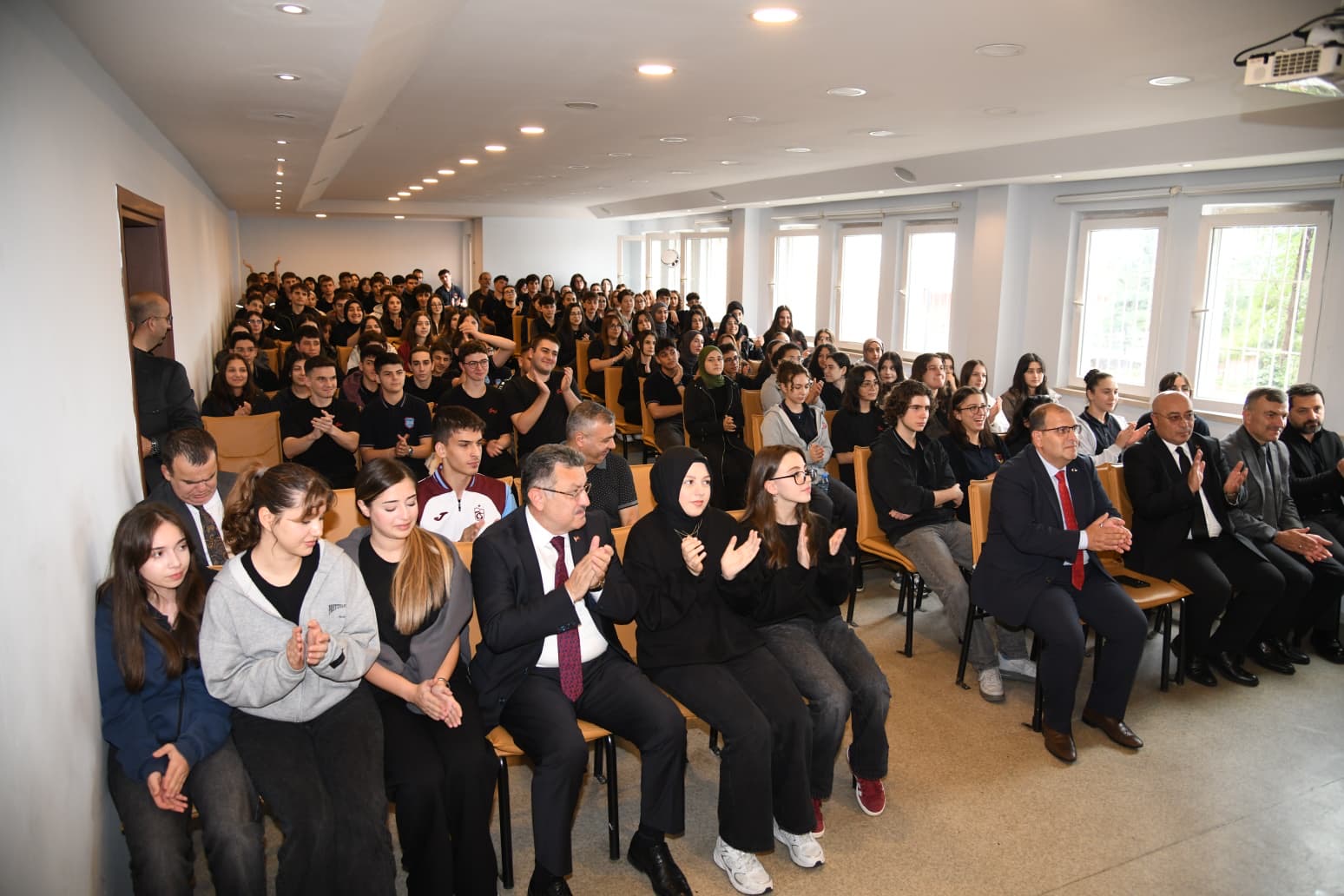 Ab15A429 9516 44Ea B416 2F09B43D25E8