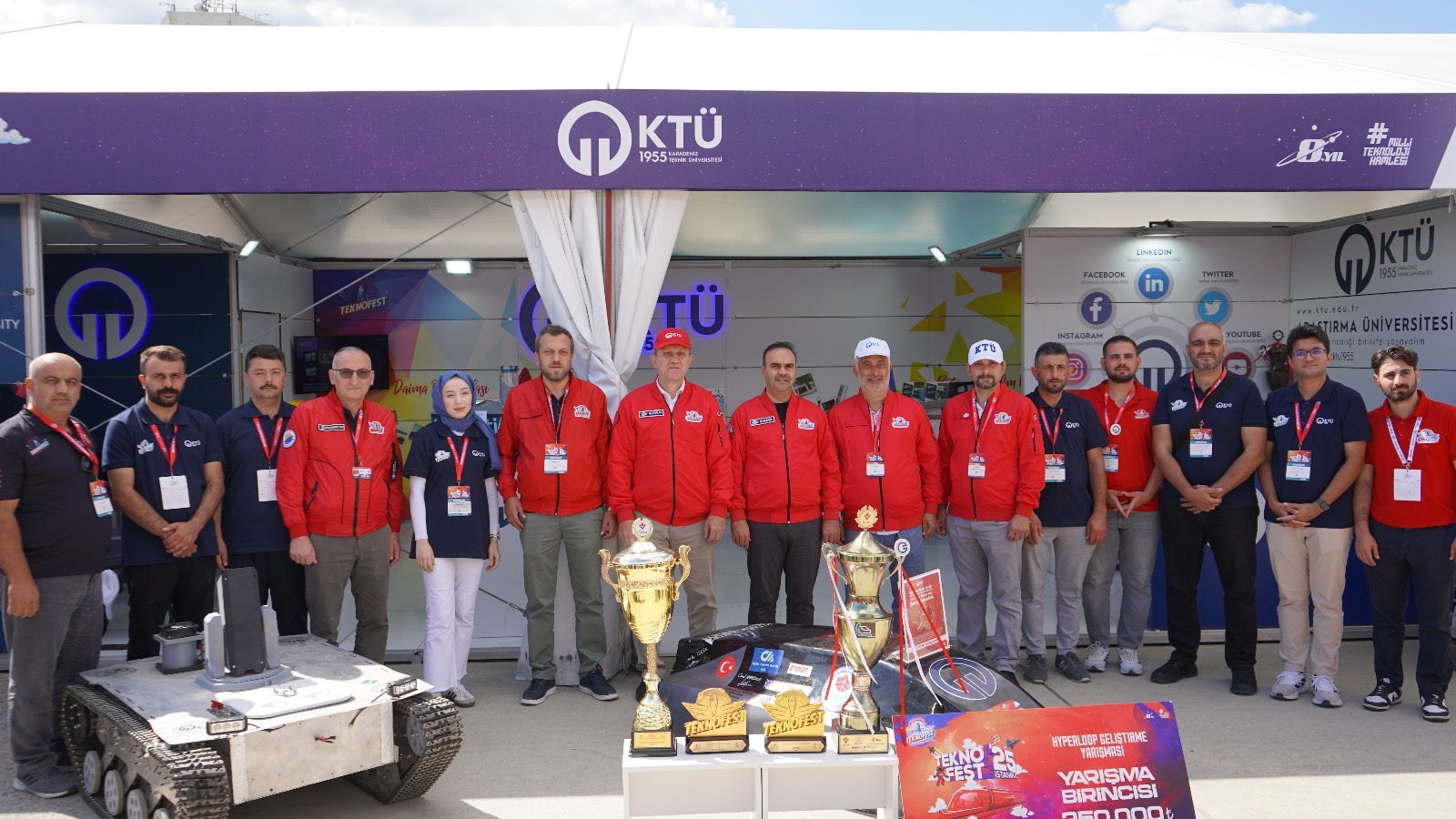 Cf77F1E1 5344 4C87 9Bf3 758Cb5Ebeb36