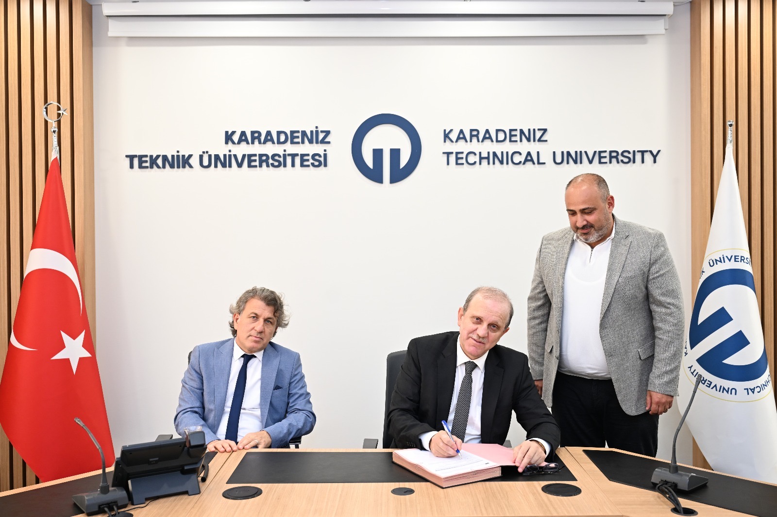 D243478F 4534 4Ea2 941E Ae58C06Be7D8