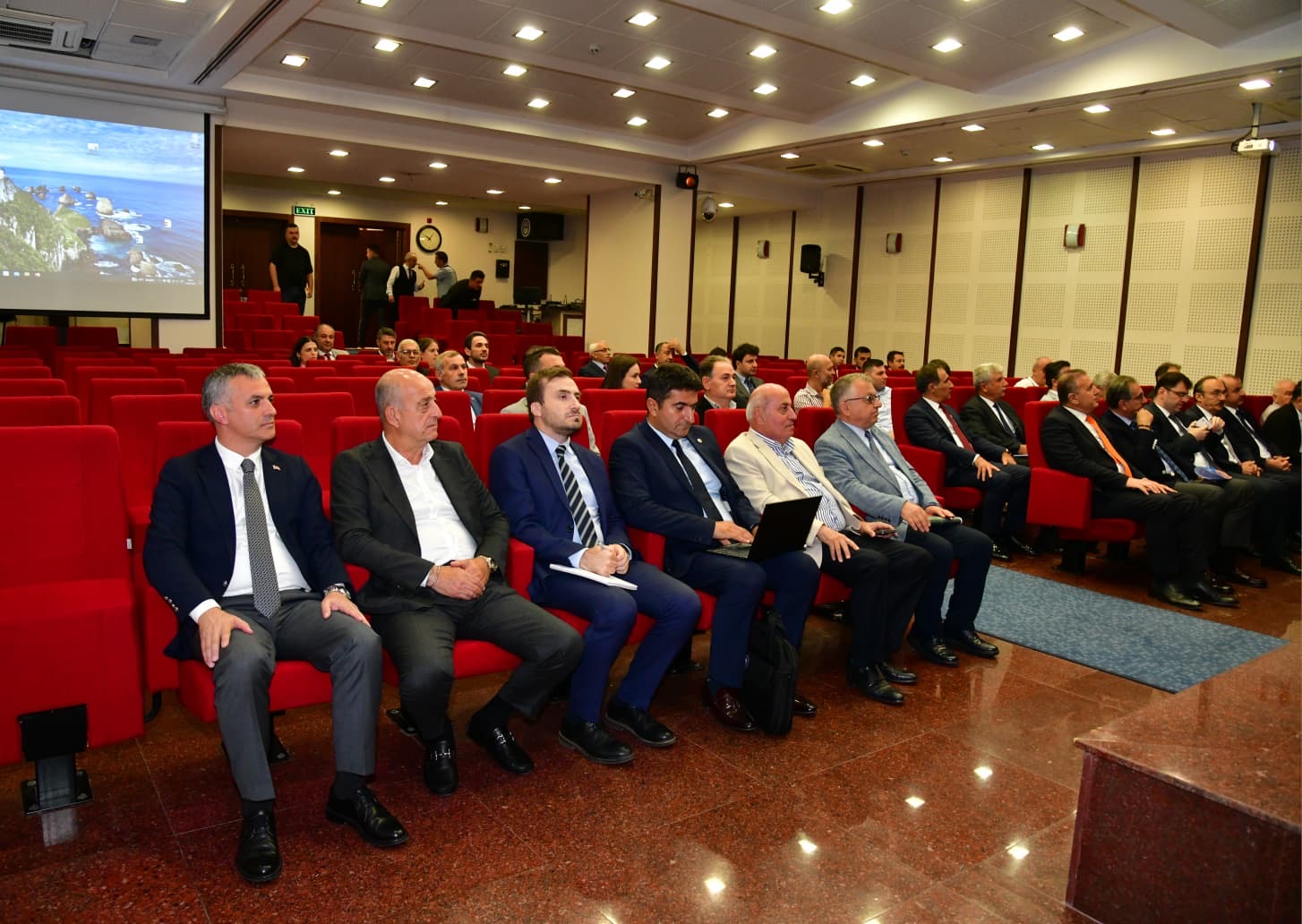 D805A862 B86C 430A Ae37 91D45035Ca07