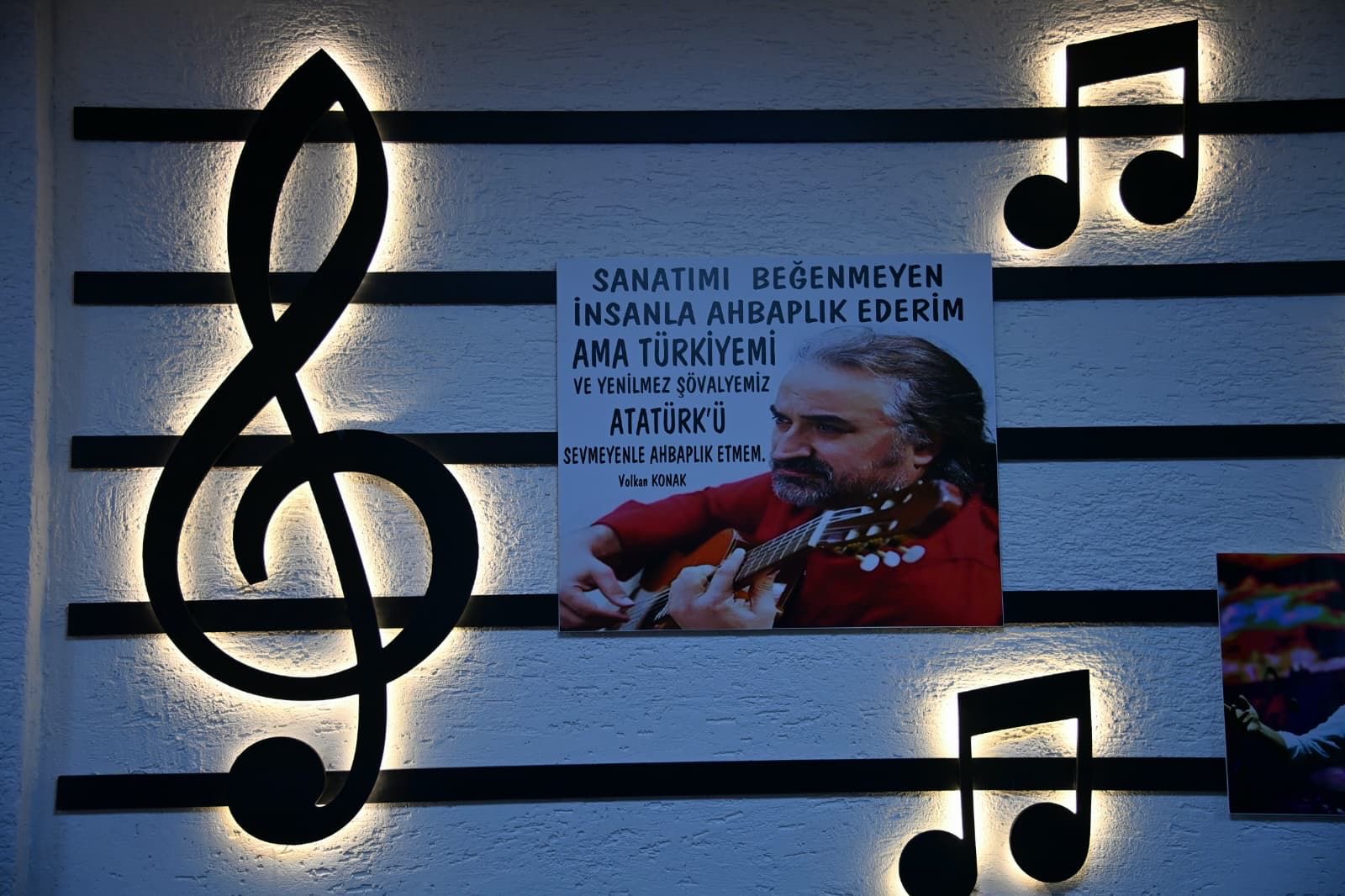 D990B645 Db5E 4Ec0 9Dd1 C6919Ce16E4E