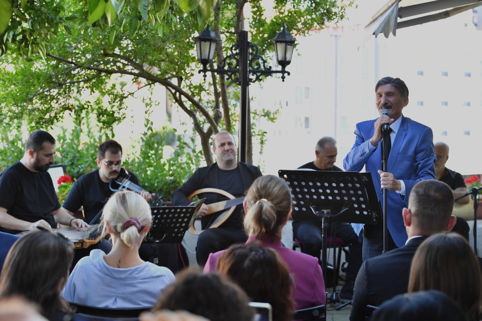 E3714442 Bbbd 4F3D B677 4076Db527545