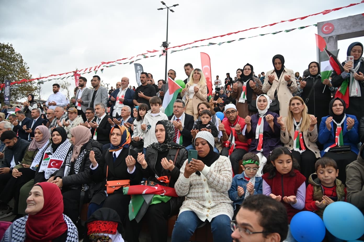 F2953289 5590 4A72 877B 43Ae45F36444