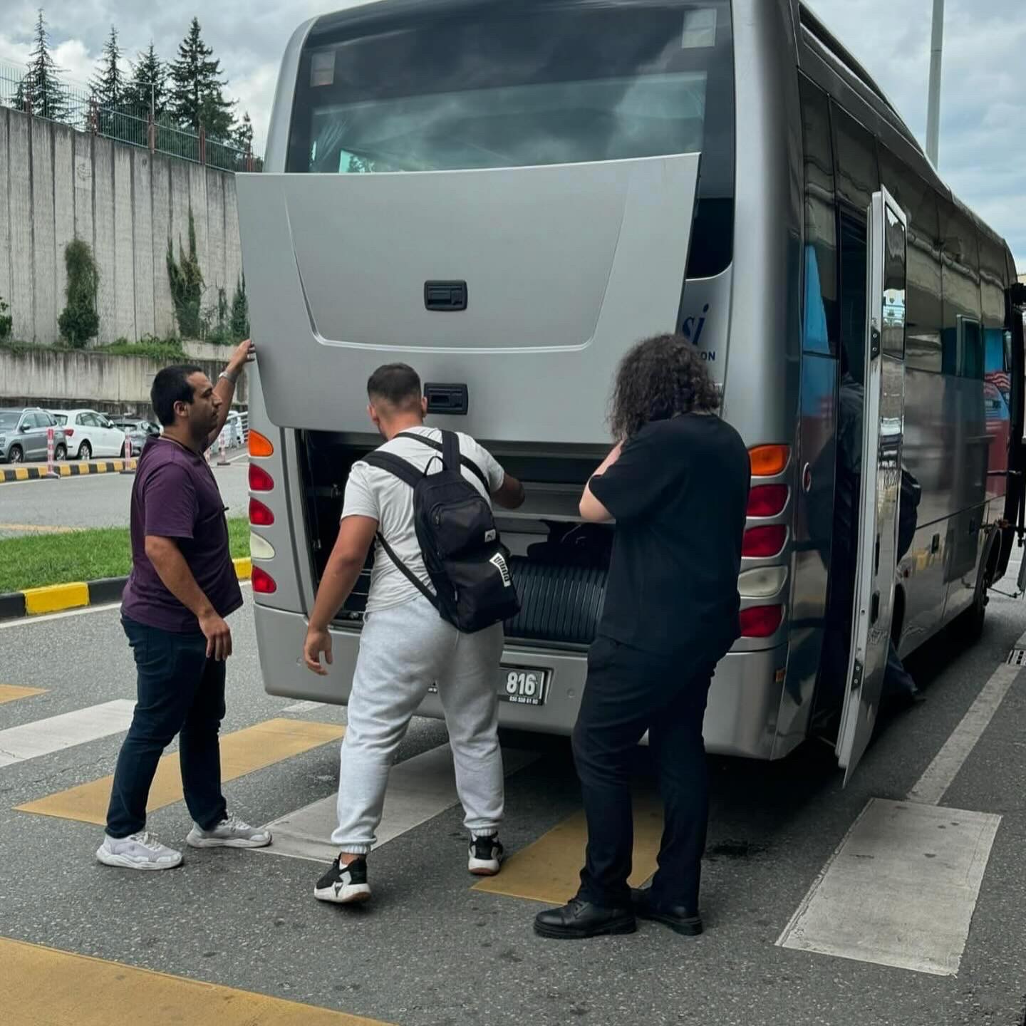 F3 E0 A081 B B4 A 43 A D B D00 682455 F214 A2