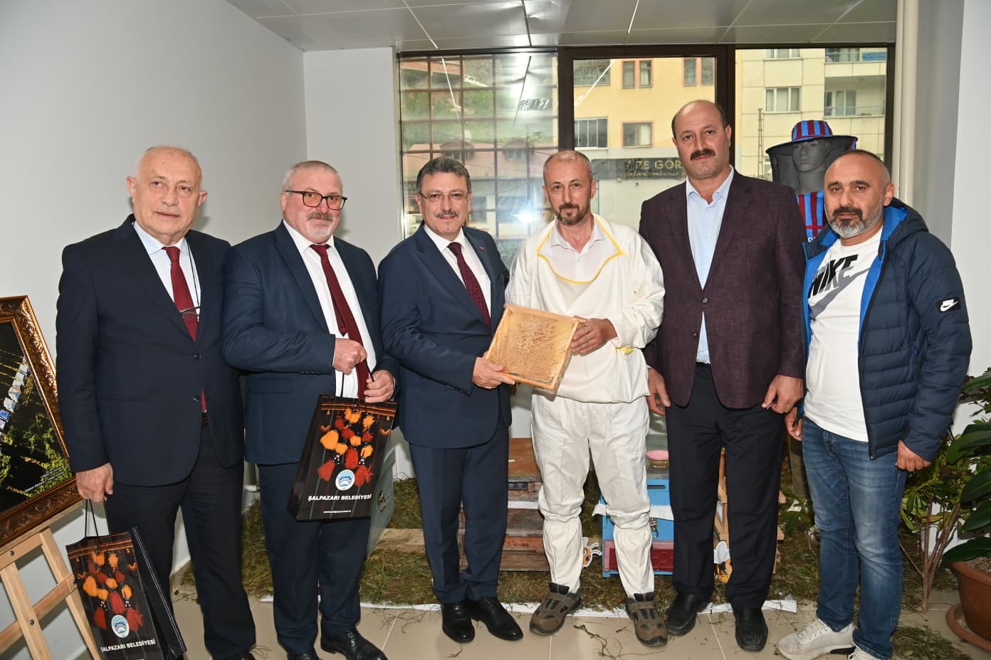 0532F647 Afd6 4147 8932 2Ec1Ef723272