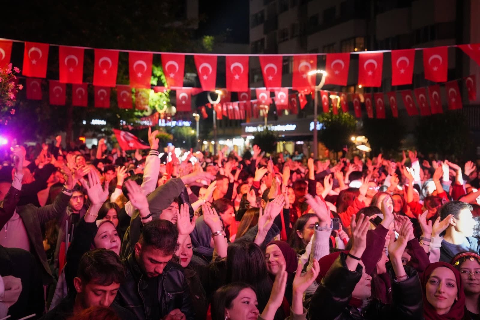 05Ad416E C7C2 4A67 Adbf 689Fd1729Ded