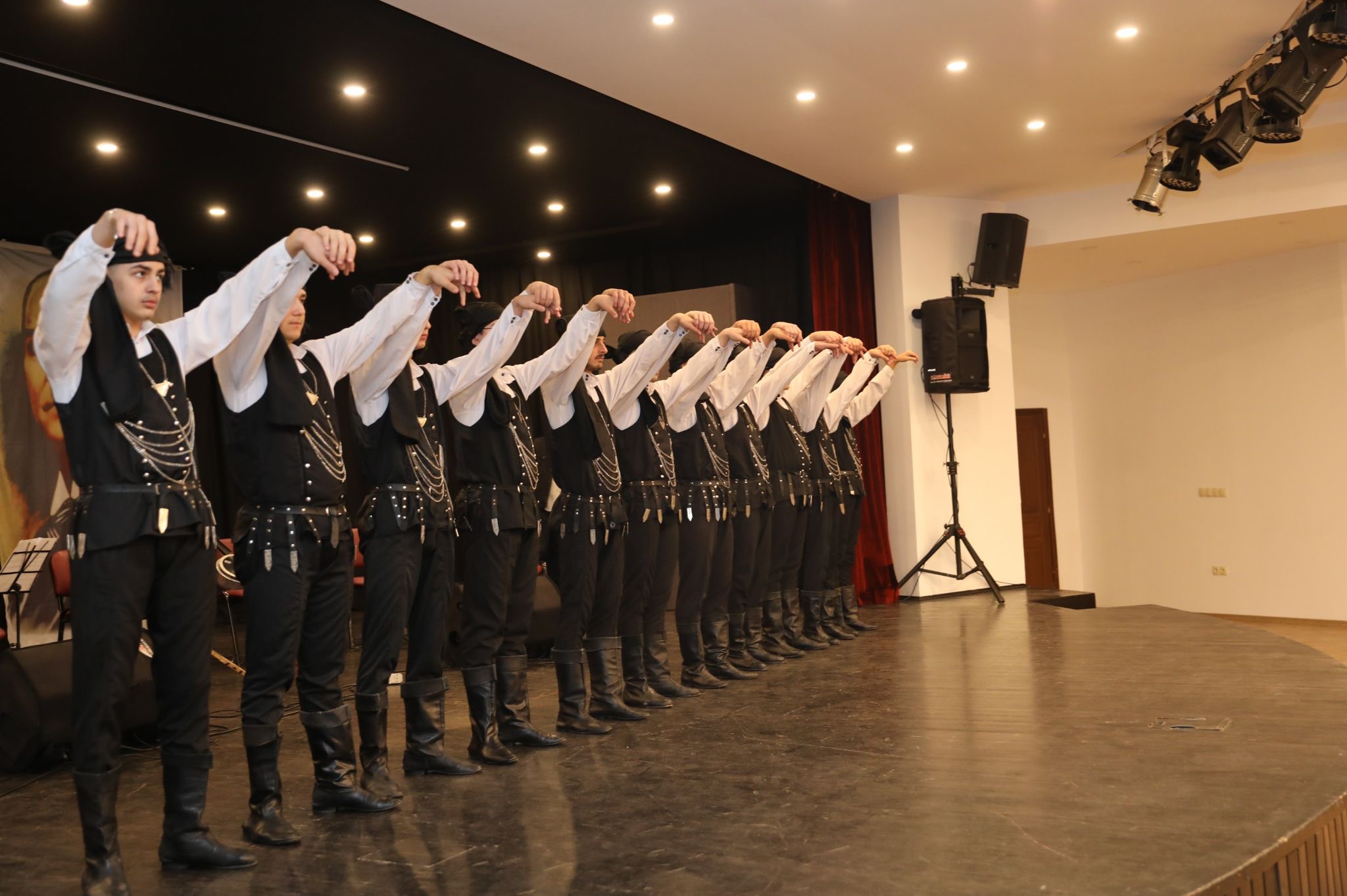 07C304C2 3E99 48E5 A47E D8075D9Fc0Aa