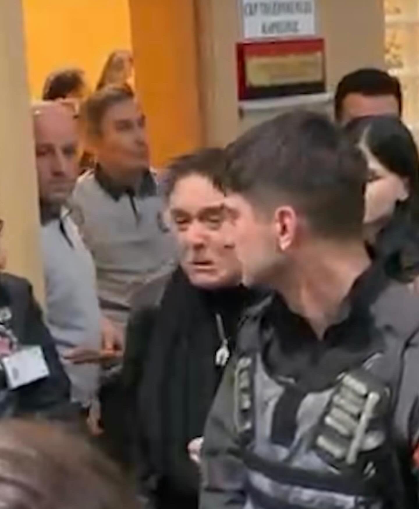 28 C A5639 4 F B C 4806 908 C 8 E32 E223 A1 D6