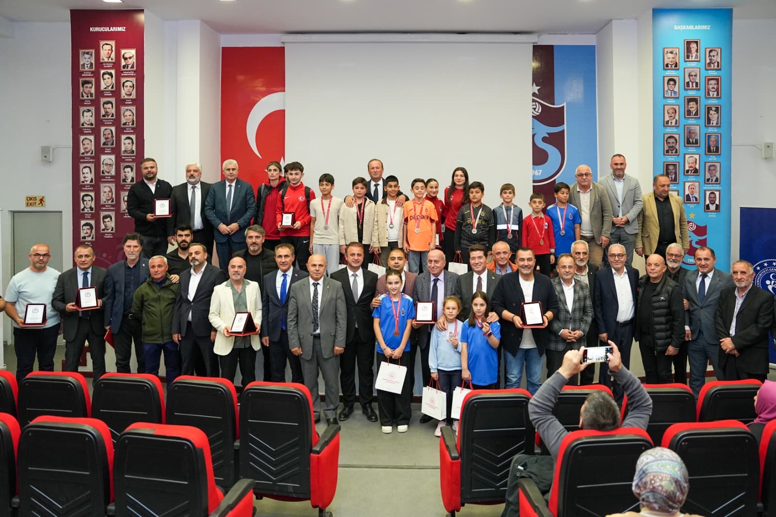 3E1E08B5 B982 4F6F A5C2 73F86E60Df0C