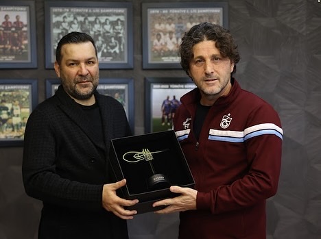 4 B C2 A98 A F F75 42 D4 A D2 F 33 A51 C A91511