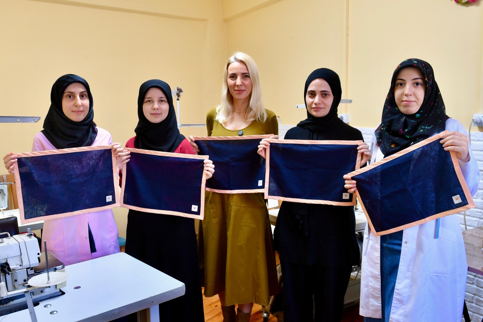 4B94Bc6E 5Dc4 4E50 B44B E7A64010Ac2F