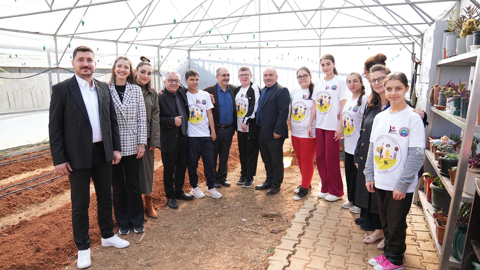 54C0B1Ea Fa4D 4778 9F1C E3Cbda8937Ba