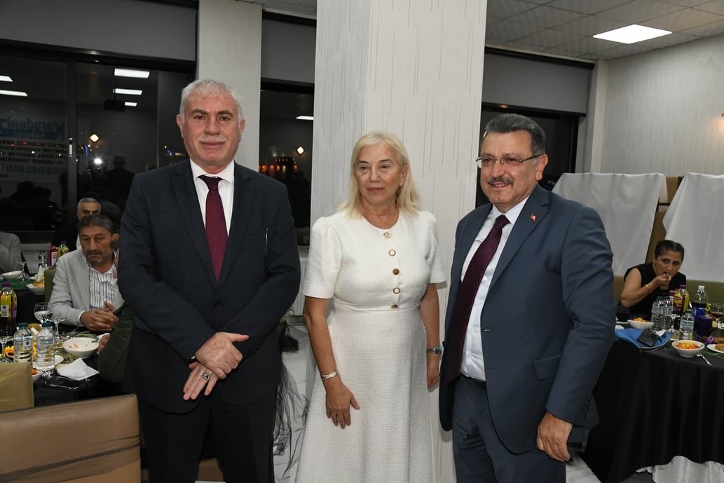 61 A2 A85 E 33 F D 4095 99 C E 355 A D90659 F1