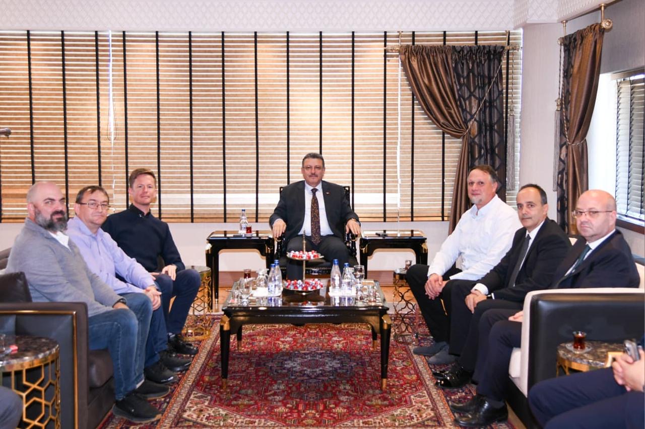 6135601F 4D30 43B6 9D47 D04Fa5Ea82D3