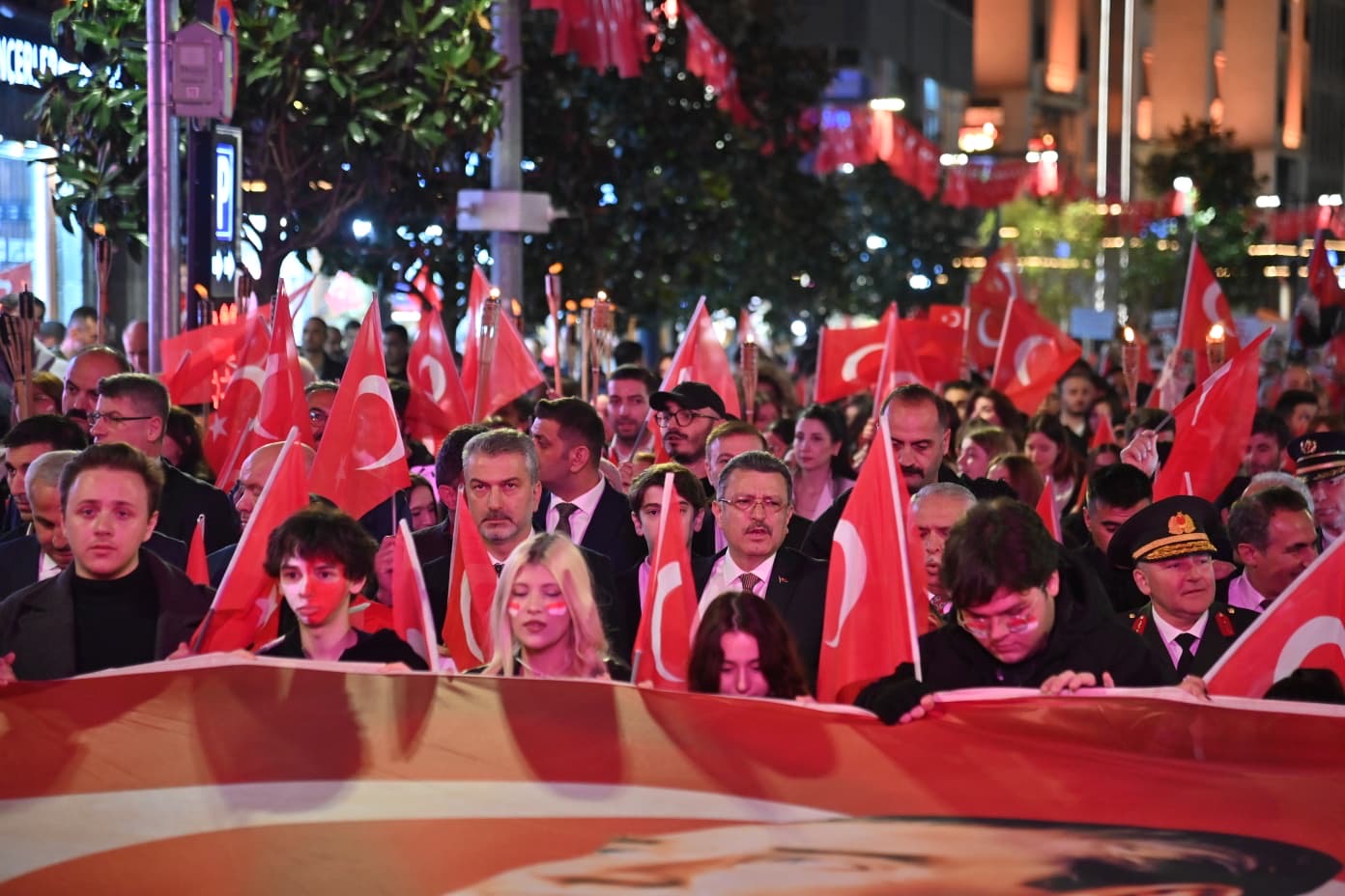 6A76B123 Fc80 455C A5F8 Fc09Eb946Ebb