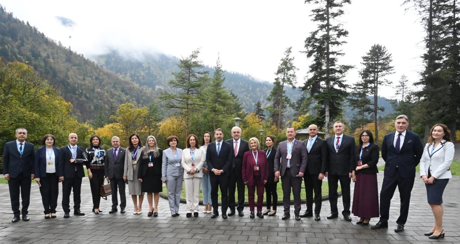 6A922E90 08A3 4D28 8B62 E88E2703A630