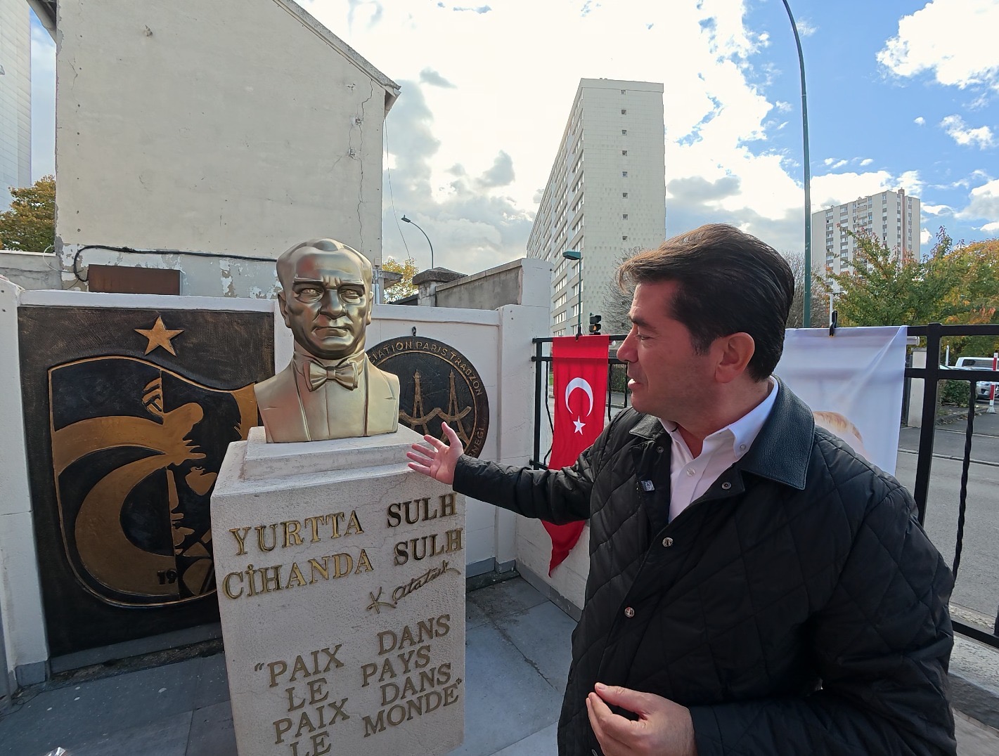 75855704 E98B 46Da 9980 D9968D9000Bc