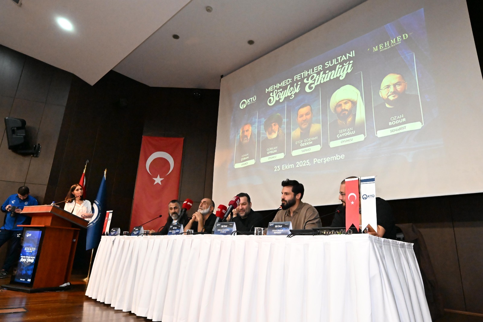 7F211C11 2095 40Bc B24A 39A1D9356577