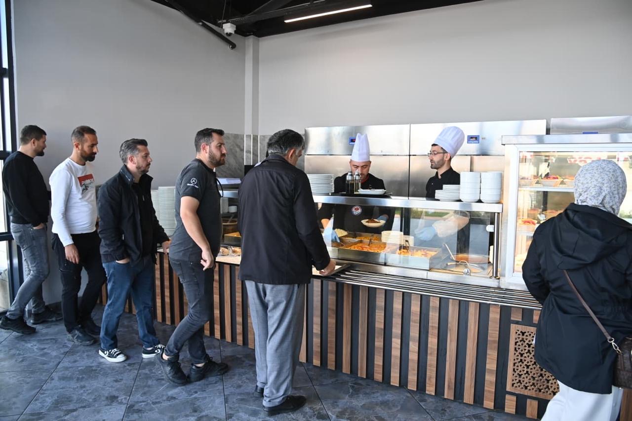 885B5B61 C86F 4Df5 8806 2B66E79Edb5E