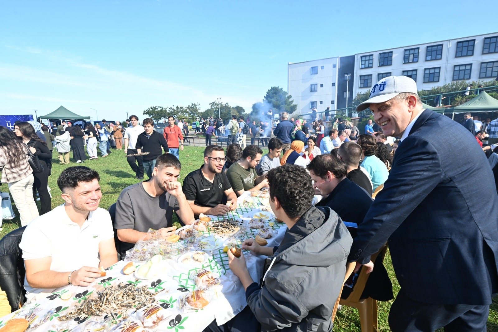 8D9Fd673 E8C2 476E A538 F85F1420F80E