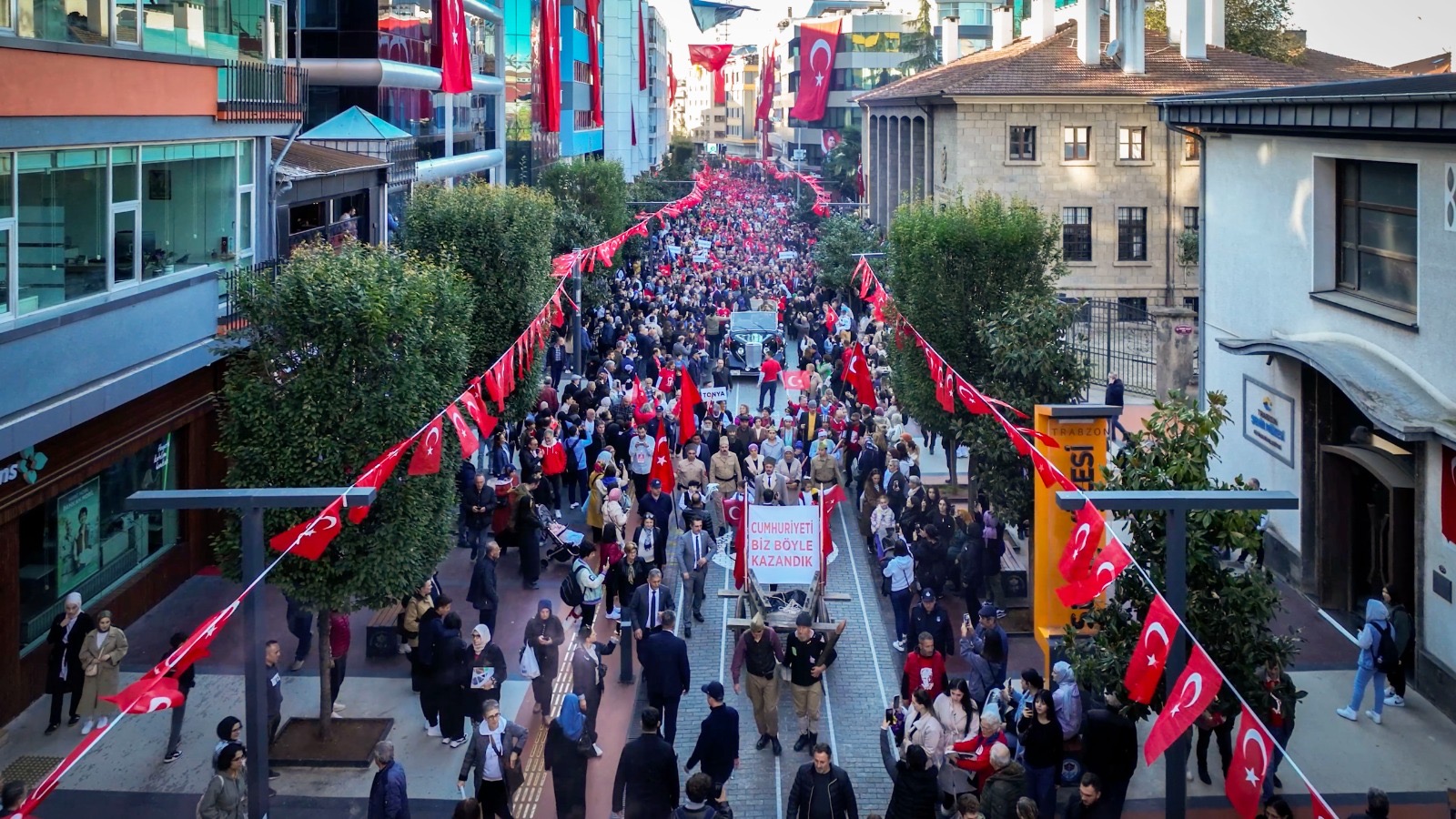 91Ef5372 598D 4080 A2F4 9327A42A0Bdc